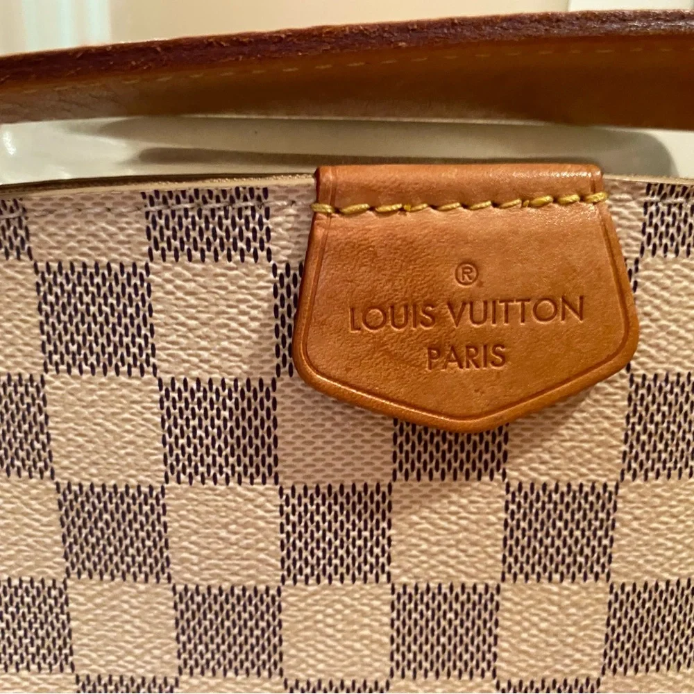 Louis Vuitton Graceful PM Handbag - Picture 11 of 16